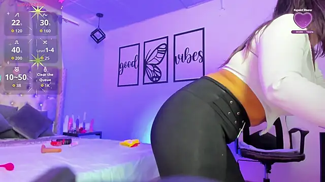 nicolee millerr online show from 01-07-26, 12:40