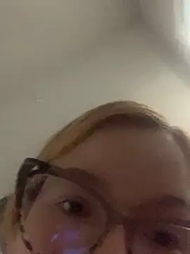 Snapshot of Mermaid-hana chatting on 01-28-25, 06:49 Mermaid-hana online show from 01-28-25, 06:49