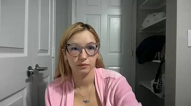 Snapshot of Mermaid-hana chatting on 02-01-25, 07:15 Mermaid-hana online show from 02-01-25, 07:15