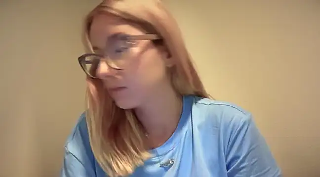 Snapshot of Mermaid-hana chatting on 02-18-25, 11:52 Mermaid-hana online show from 02-18-25, 11:52