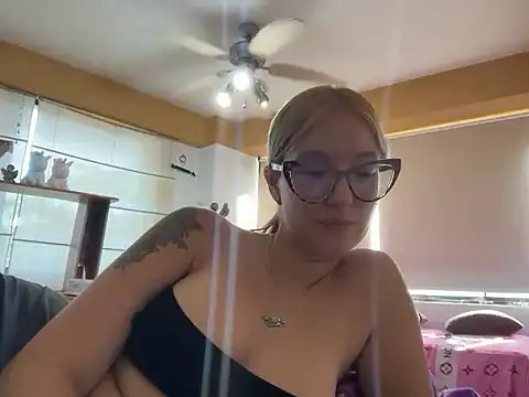 Snapshot of Mermaid-hana chatting on 09-24-25, 11:46 Mermaid-hana online show from 09-24-25, 11:46