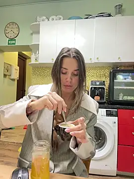 Anya-Ray online show from 02-08-25, 02:58