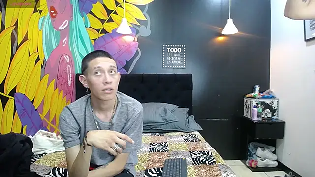 SimonAndJocelyn online show from 02-06-25, 08:02