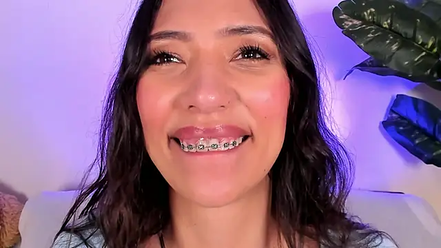 Miss veronicaa2 online show from 05-07-26, 01:16