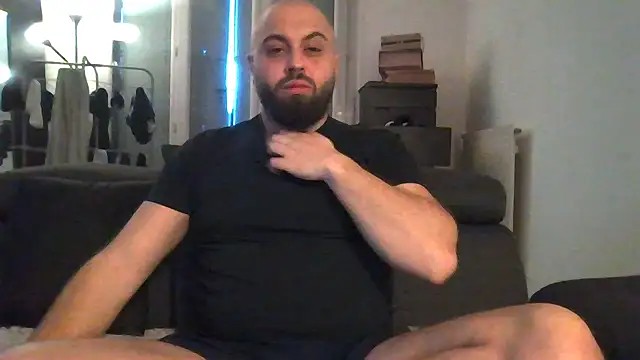 Snapshot of Zer_oki chatting on 01-10-26, 04:09 Zer oki online show from 01-10-26, 04:09