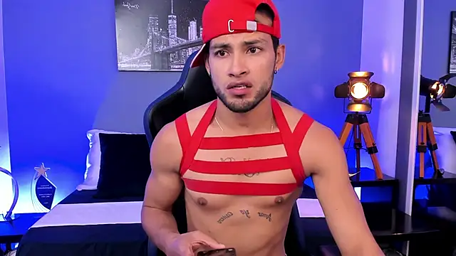 Max Conor1 online show from 09-21-25, 12:07