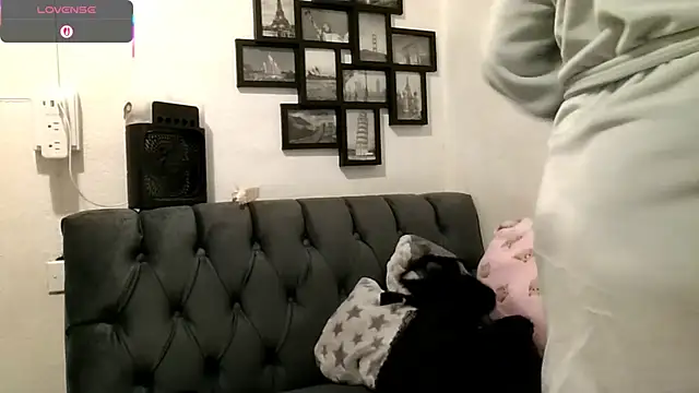 Snapshot of MirandaLatinaLovely chatting on 09-11-25, 03:01 MirandaLatinaLovely online show from 09-11-25, 03:01