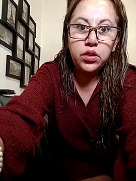 MirandaLatinaLovely online show from 07-08-26, 04:44