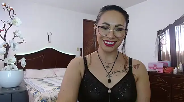 AloLovely  online show from 03-14-25, 06:50