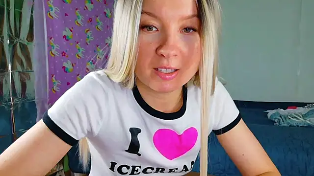 Snapshot of TwerkingCheerleader chatting on 11-02-25, 10:50 TwerkingCheerleader online show from 11-02-25, 10:50