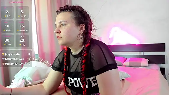 Snapshot of Jenny_Jimmy chatting on 02-18-25, 07:21 Jenny Jimmy online show from 02-18-25, 07:21