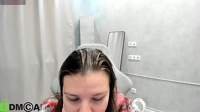 Snapshot of Jenny_Jimmy chatting on 09-24-25, 12:14 Jenny Jimmy online show from 09-24-25, 12:14