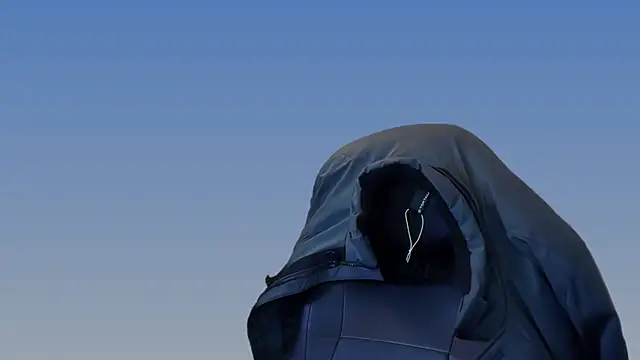 Snapshot of Christian87xxx chatting on 03-17-25, 07:57 Christian87xxx online show from 03-17-25, 07:57