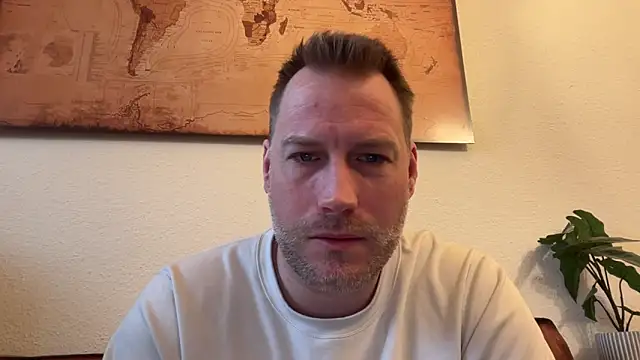 Snapshot of Christian87xxx chatting on 02-04-26, 07:14 Christian87xxx online show from 02-04-26, 07:14