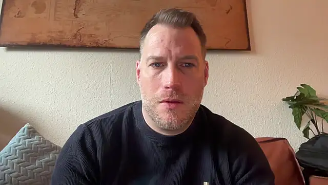 Snapshot of Christian87xxx chatting on 02-07-26, 08:29 Christian87xxx online show from 02-07-26, 08:29