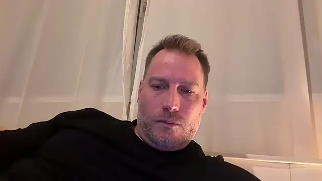 Snapshot of Christian87xxx chatting on 02-07-26, 11:30 Christian87xxx online show from 02-07-26, 11:30