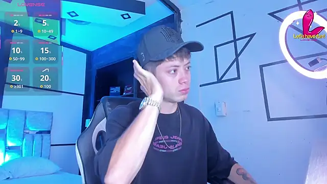 marcuscollins1  online show from 12-05-25, 02:58