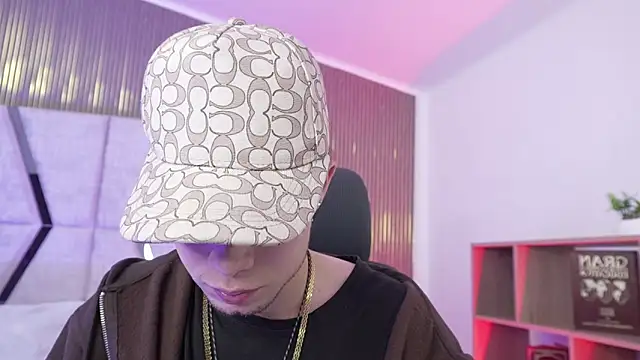 marcuscollins1  online show from 01-07-26, 02:19