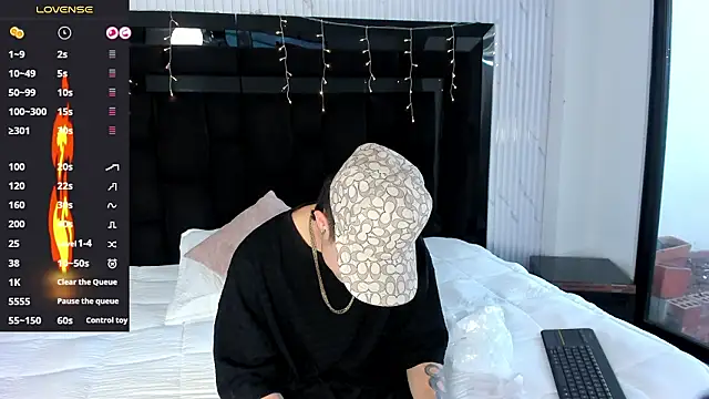 marcuscollins1  online show from 02-28-26, 01:56