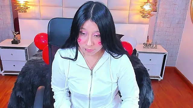 Nohemi louse online show from 02-14-26, 07:10