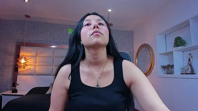 Snapshot of Nohemi_louse chatting on 04-29-26, 07:20 Nohemi louse online show from 04-29-26, 07:20