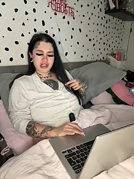 tempzzz12 online show from 04-23-26, 06:58