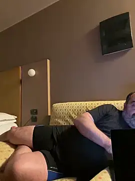 fuocovivo4 online show from 02-03-25, 07:31