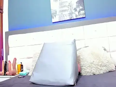 Snapshot of DayannaBronx chatting on 02-20-25, 10:15 DayannaBronx online show from 02-20-25, 10:15