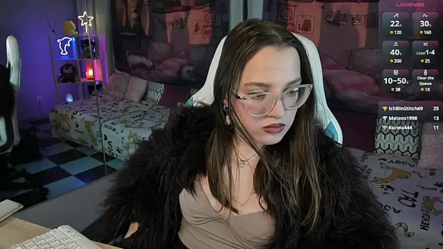 Snapshot of kaisajenner chatting on 02-20-25, 02:18 kaisajenner online show from 02-20-25, 02:18