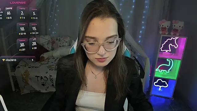 Snapshot of kaisajenner chatting on 03-17-25, 09:23 kaisajenner online show from 03-17-25, 09:23