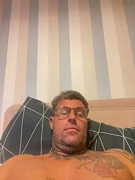 Jamesdeanmcqueen online show from 06-30-26, 12:33