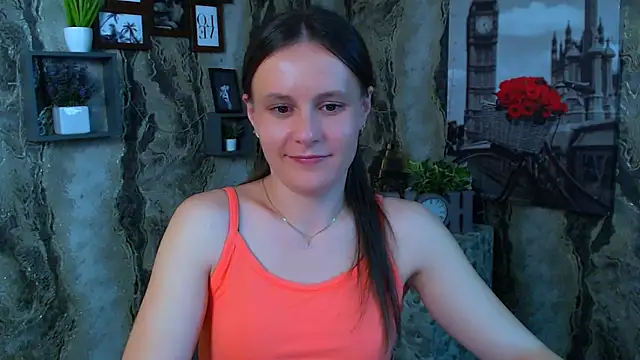 Snapshot of ValeriaHeart_ chatting on 02-14-26, 02:47 ValeriaHeart online show from 02-14-26, 02:47