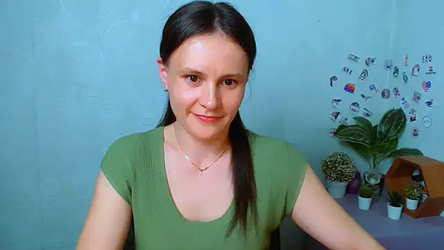 Snapshot of ValeriaHeart_ chatting on 03-19-26, 05:28 ValeriaHeart online show from 03-19-26, 05:28