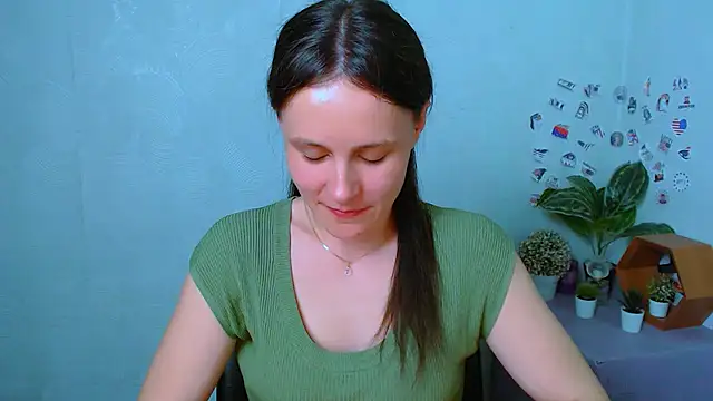 Snapshot of ValeriaHeart_ chatting on 03-25-26, 06:58 ValeriaHeart online show from 03-25-26, 06:58