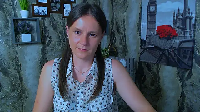 ValeriaHeart  online show from 05-23-26, 01:37
