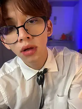 Snapshot of jacob_and_sam chatting on 11-29-25, 01:58 jacob and sam online show from 11-29-25, 01:58