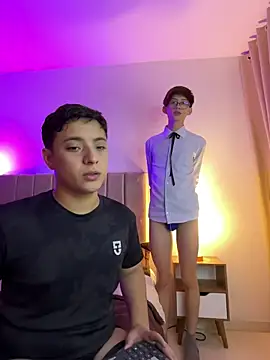 Snapshot of jacob_and_sam chatting on 01-10-26, 11:20 jacob and sam online show from 01-10-26, 11:20