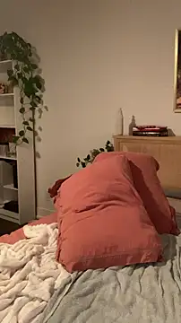 rileylovesyou online show from 02-09-25, 07:27