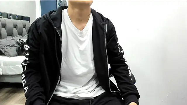 Snapshot of roan_birkin chatting on 12-05-25, 07:43 roan birkin online show from 12-05-25, 07:43