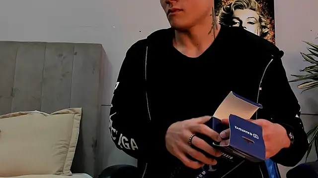 roan birkin online show from 06-15-26, 07:27
