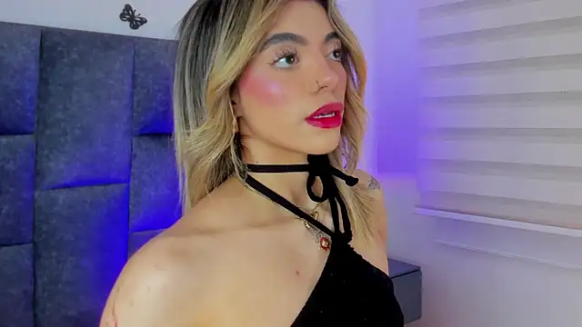 Snapshot of Violetta_Ficher chatting on 03-08-26, 02:37 Violetta Ficher online show from 03-08-26, 02:37