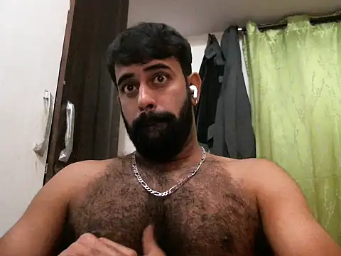 Snapshot of indianhairybull chatting on 11-19-25, 12:10 indianhairybull online show from 11-19-25, 12:10