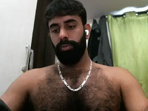 Snapshot of indianhairybull chatting on 11-30-25, 04:38 indianhairybull online show from 11-30-25, 04:38