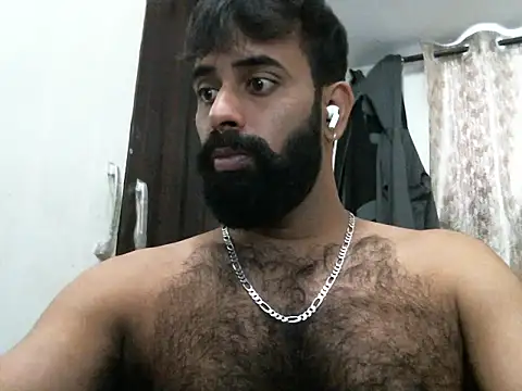 Snapshot of indianhairybull chatting on 12-22-25, 04:31 indianhairybull online show from 12-22-25, 04:31