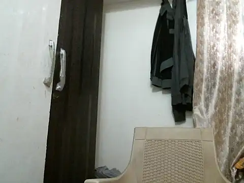 Snapshot of indianhairybull chatting on 01-09-26, 05:10 indianhairybull online show from 01-09-26, 05:10