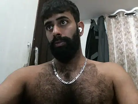 Snapshot of indianhairybull chatting on 01-10-26, 04:58 indianhairybull online show from 01-10-26, 04:58