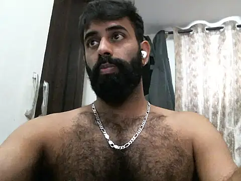 Snapshot of indianhairybull chatting on 01-17-26, 04:39 indianhairybull online show from 01-17-26, 04:39