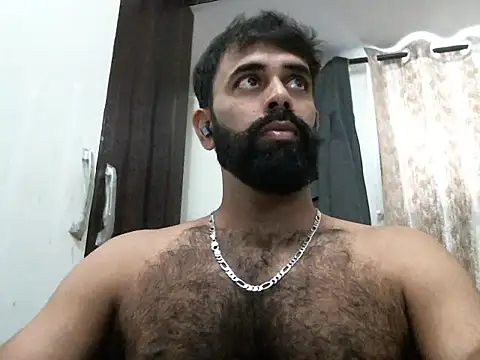 Snapshot of indianhairybull chatting on 02-26-26, 04:44 indianhairybull online show from 02-26-26, 04:44