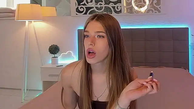 melissacrayzy online show from 06-19-26, 05:23