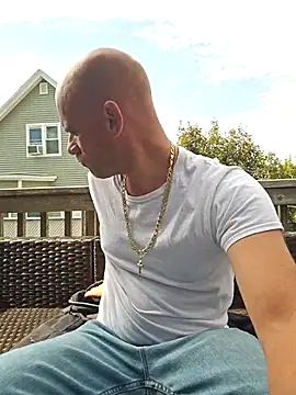 Snapshot of Boss5989 chatting on 09-23-25, 03:48 Boss5989 online show from 09-23-25, 03:48